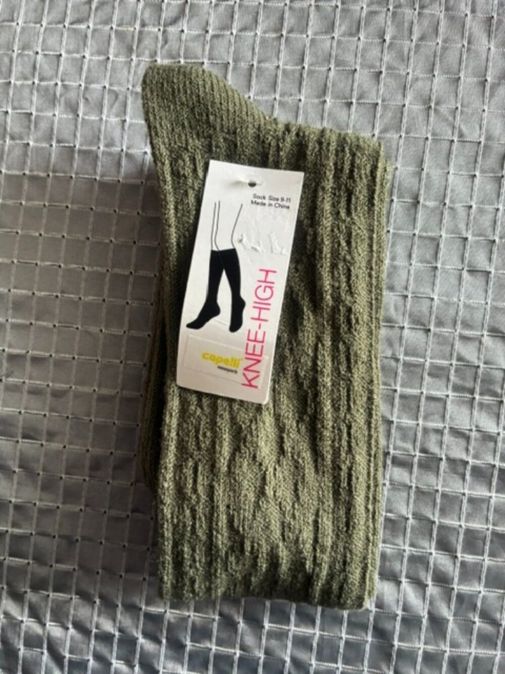 Capelli knee-high socks size 9-11 NEW